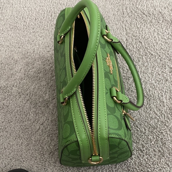 Coach Green Women's Bag - Picture 2 of 5